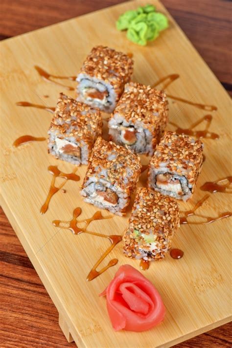 Sesame roll